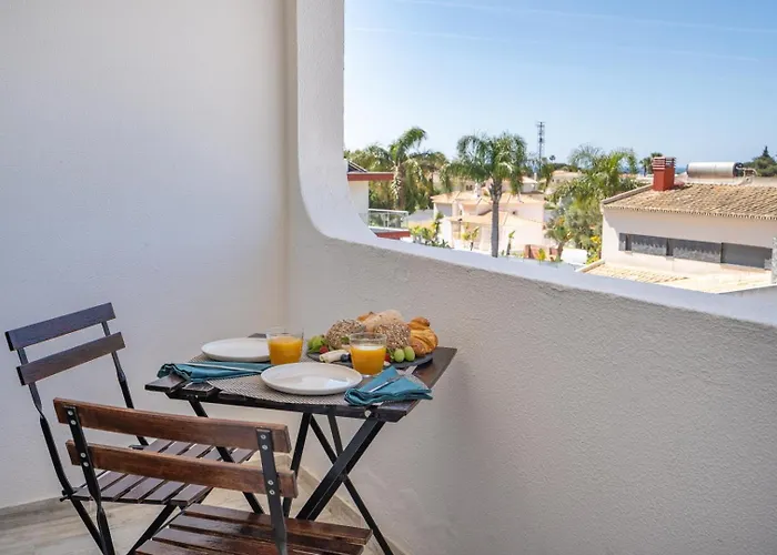 Seaside Charm Flat W/ Balcony By Hostwise * Albufeira