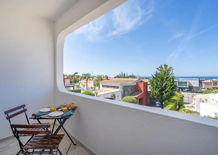 شقة Seaside Charm Flat W/ Balcony By Hostwise